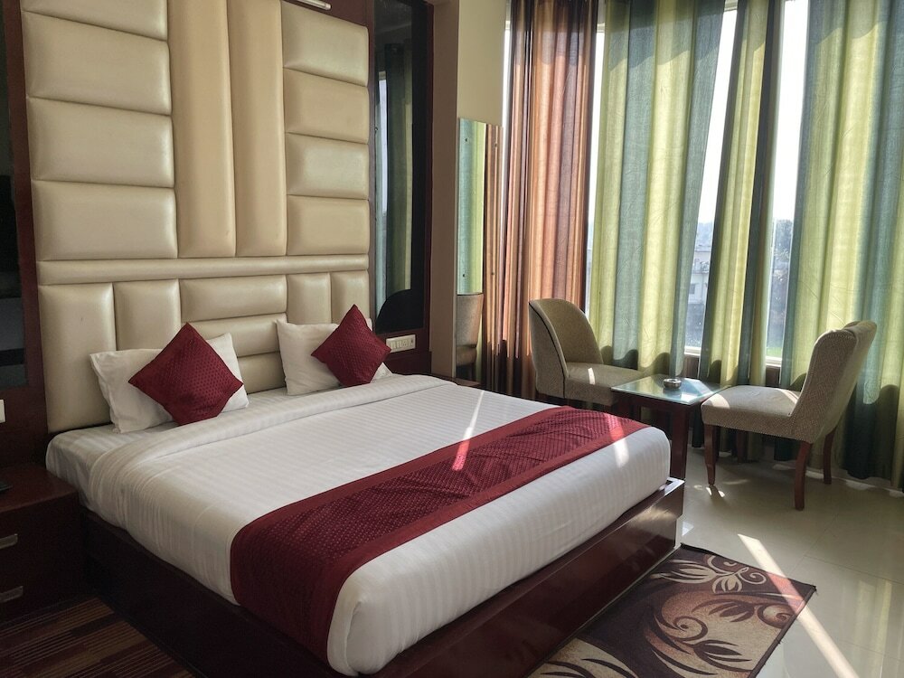 Фото Sumedha G Village Resort and SPA