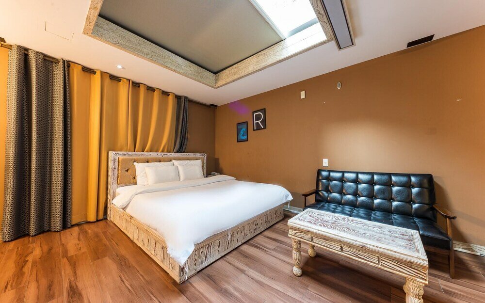 Фото Daejeon Yongjeon I