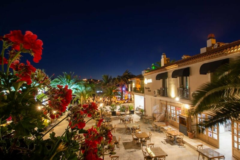 Гостиница Alaçatı Aura Hotel & Suite в Чешме