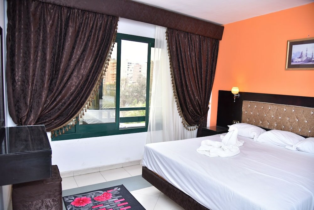 Фото Royal Pyramids Hotel