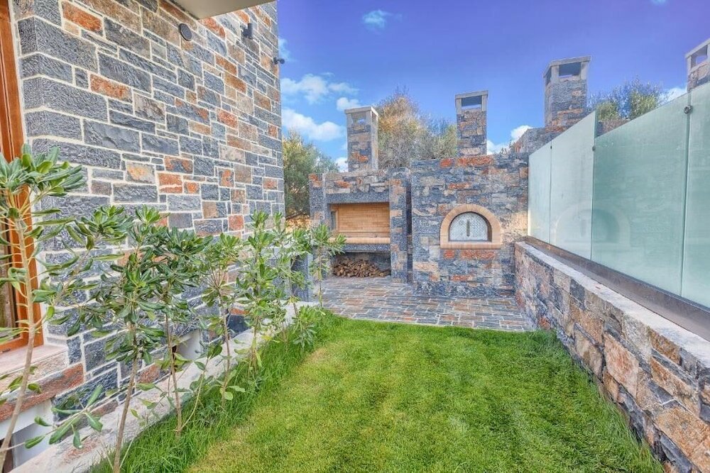 Фото Turtuli Villas by Checkin