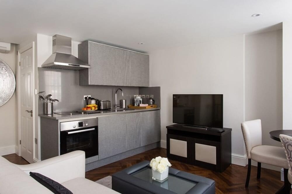 Фото Marylebone - Crawford Street apartments by Flying Butler