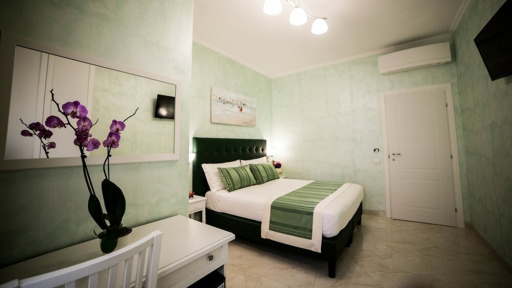 Фото St. Peter Area Luxury Suites