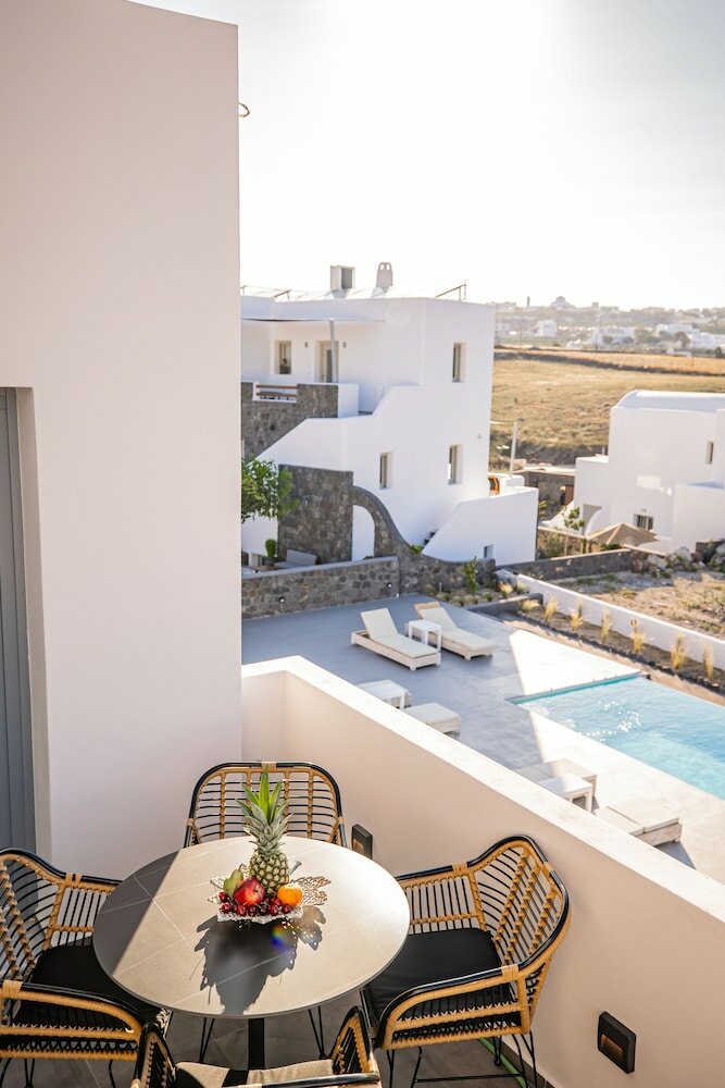 Фото Bonsai Luxury Suites