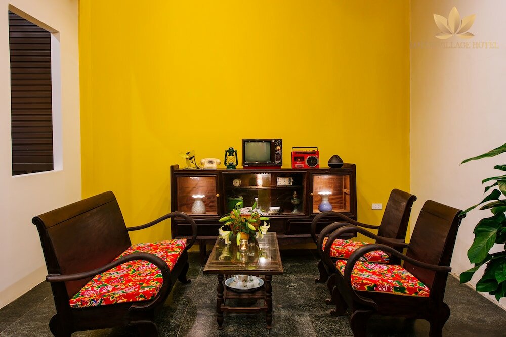 Фото Lotus Village Hotel