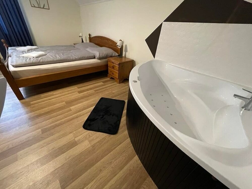 Фото Tölgyfa Panzió