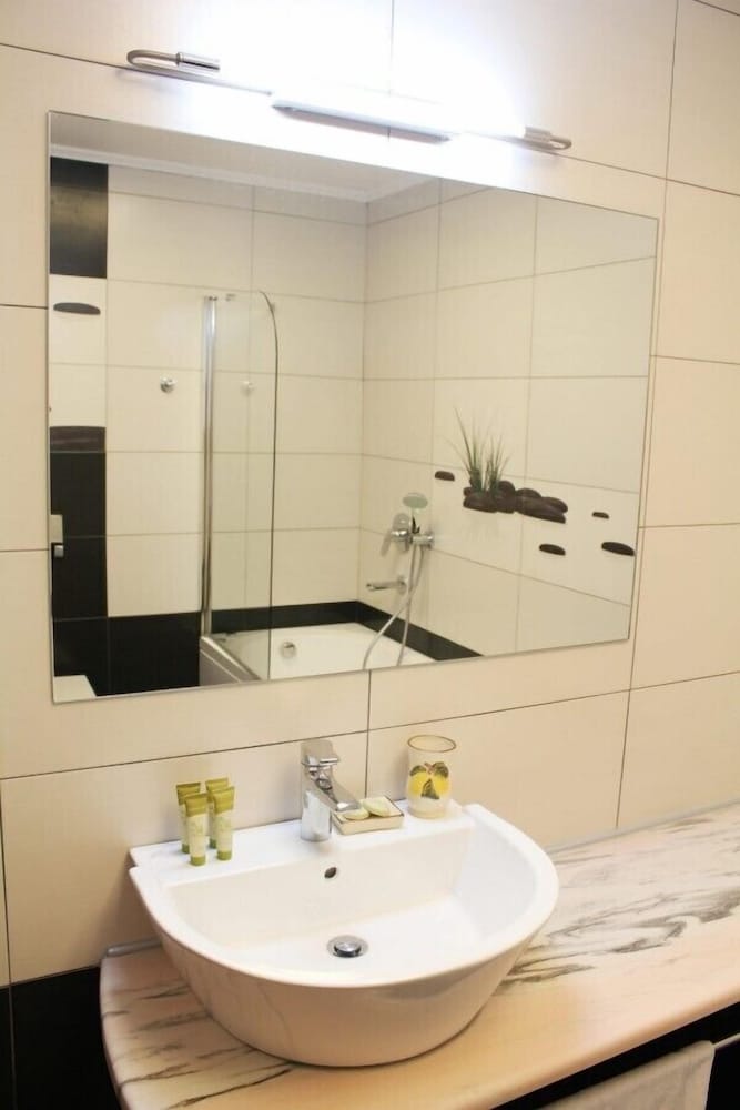 Фото Niriides Luxury Villas