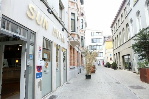 Гостиница Sun Hotel в Брюсселе