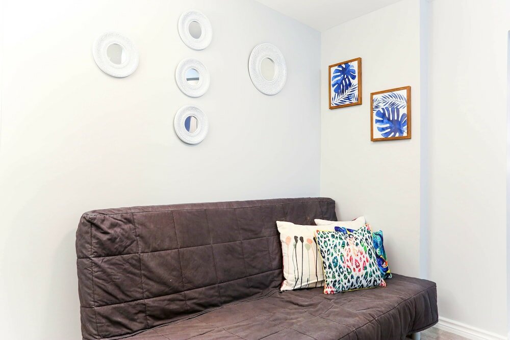 Фото Family Home-Metrotown by Elevate Rooms