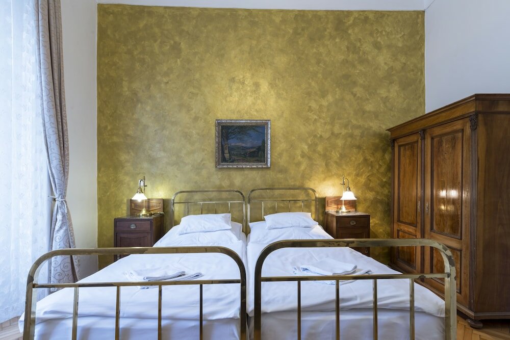 Фото Hotel U Zlateho Jelena