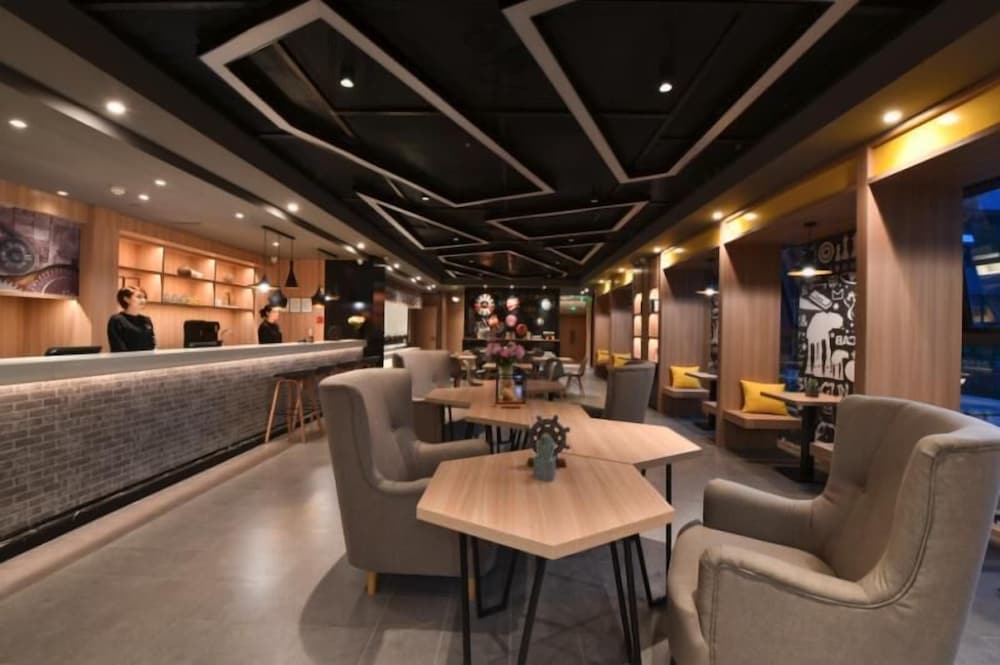 Фото Atour Light Hotel Tianhe Chengdu