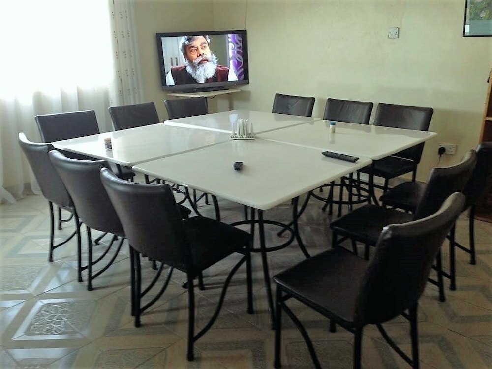 Фото Nairobi Transit Lounge