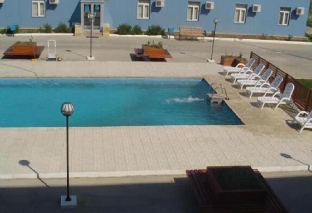 Фото отеля 2