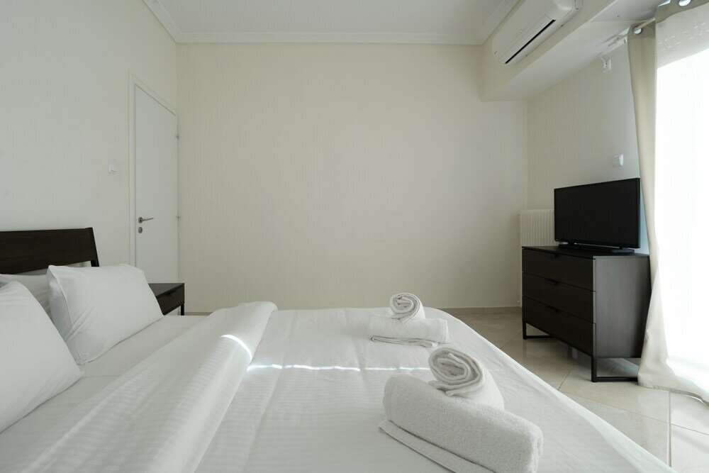 Фото Fotomara sunny and colourful apartment