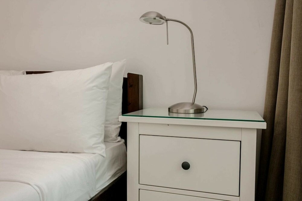 Фото Modern 1 Bedroom Flat in Wandsworth