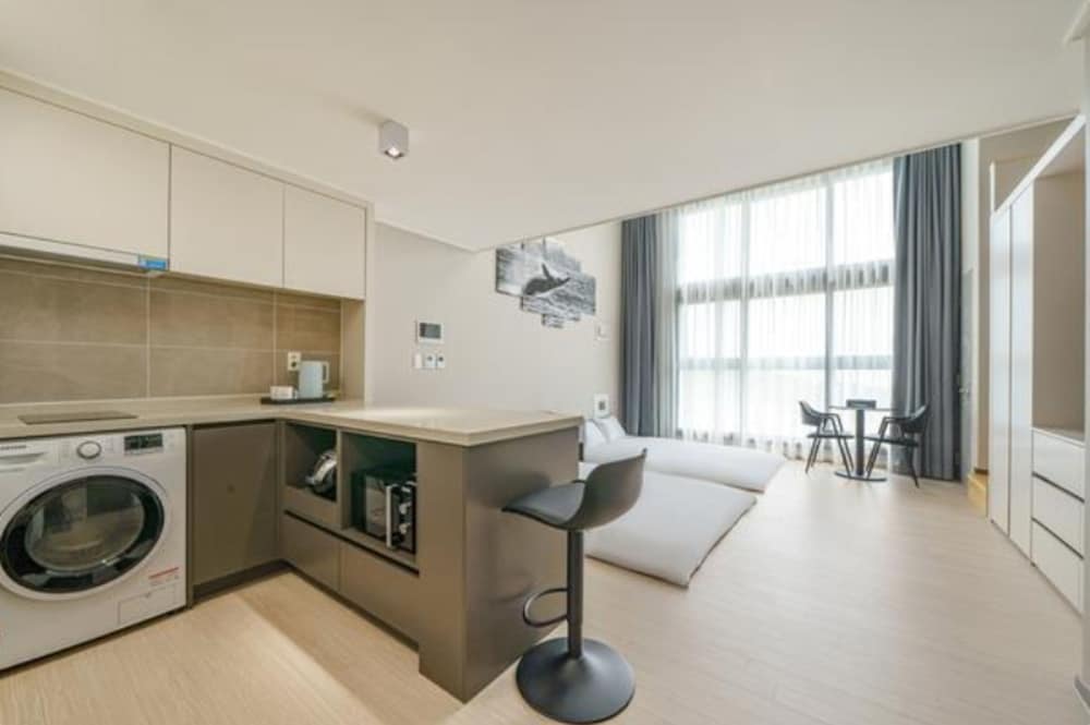 Фото Coopstay Koaroo Yeosu