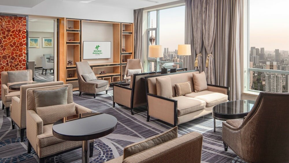 Фото Holiday Inn Chengdu Oriental Plaza