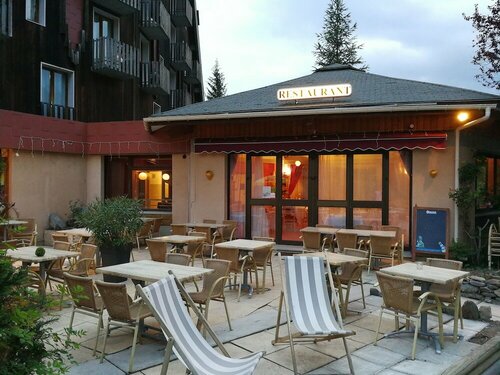 Гостиница Hôtel Espace в Гапе