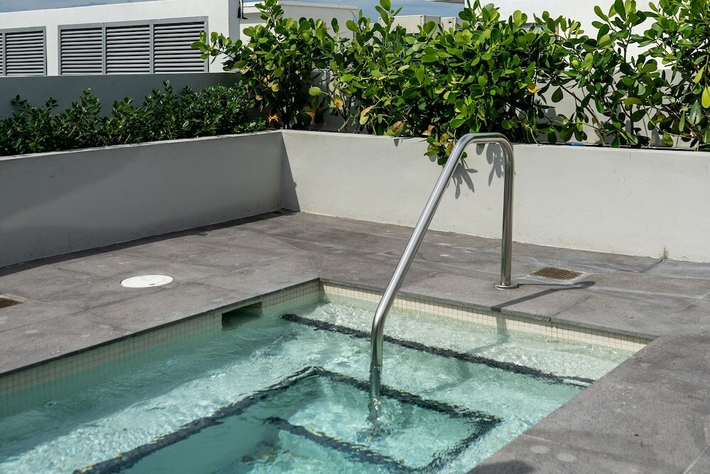 Фото Nassau Suite South Beach - an All Suites Hotel