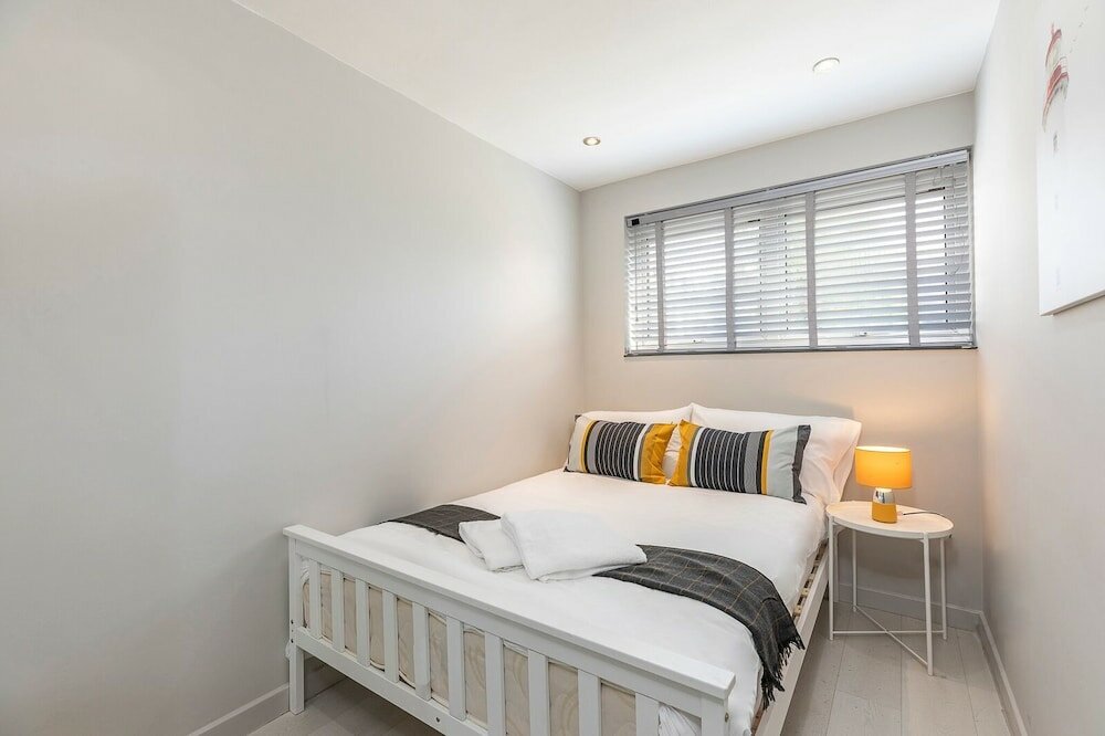 Фото Amazing 3 Bedrooms Flat Near Hyde Park & Oxford St