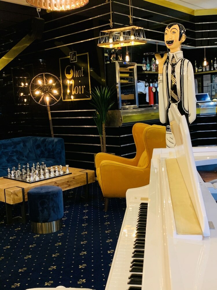 Фото Grand Hôtel de Nîmes