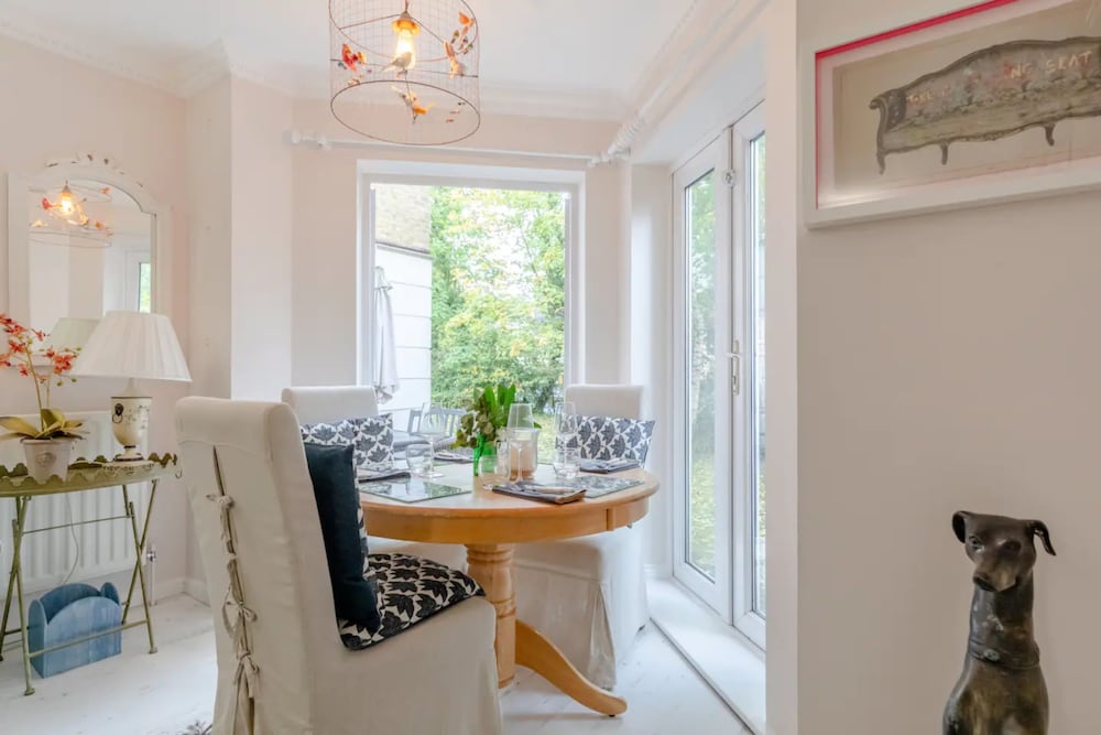 Фото Spacious 2 Bedroom Flat in Wandsworth