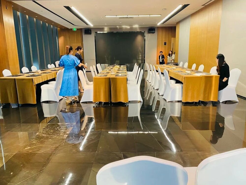 Фото H'Elite Hotel