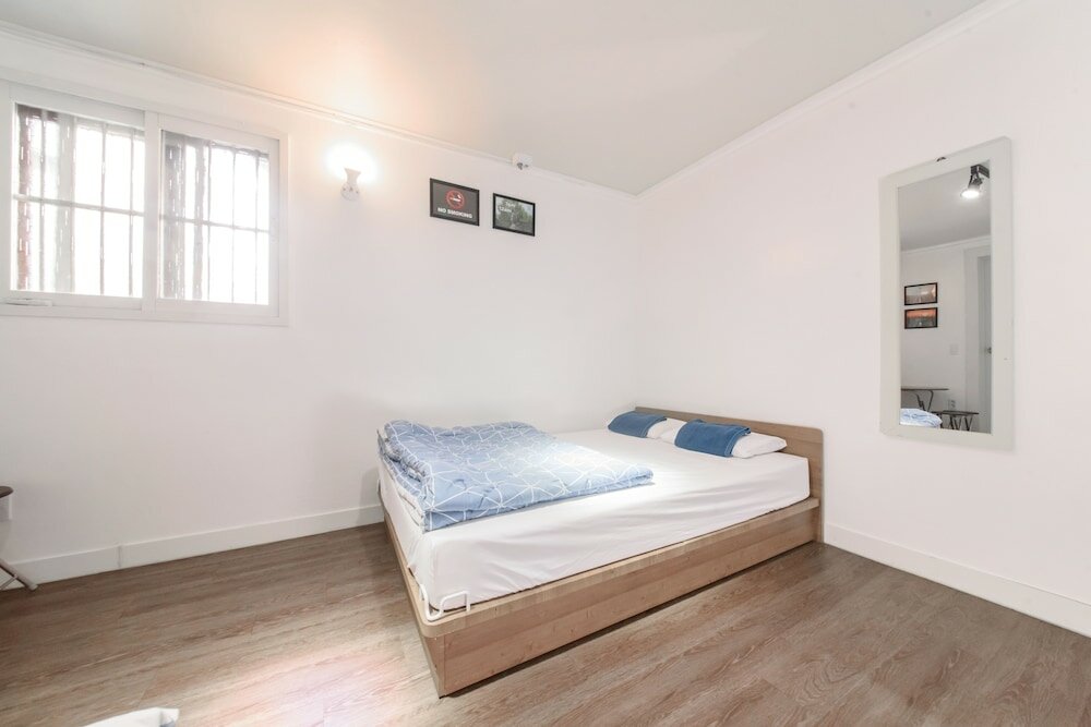 Фото Itaewon Yellow Guesthouse