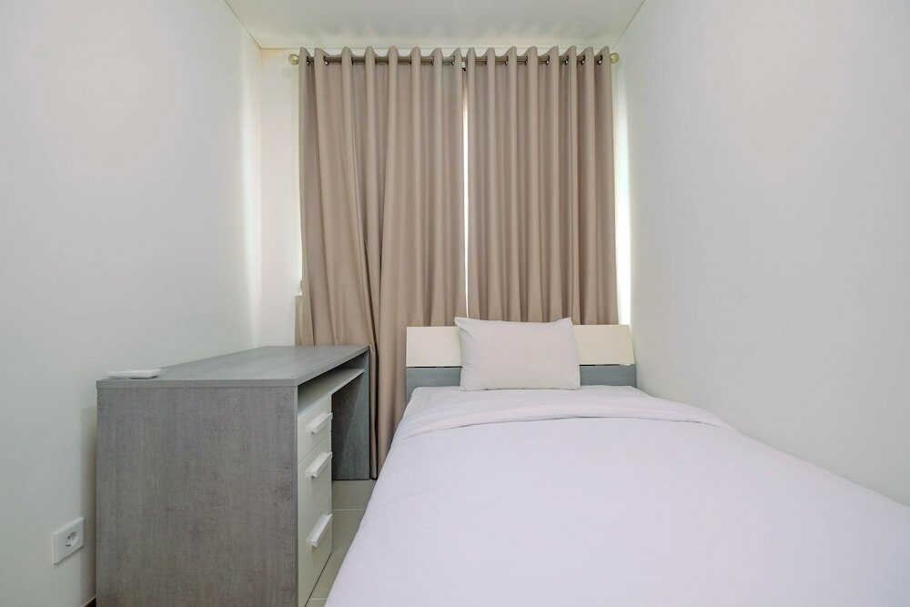 Фото Cozy and Minimalist 2br Green Bay Condominium Apartment