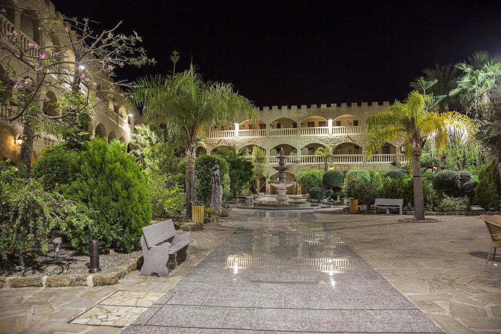 Фото Hotel Plaza del Castillo