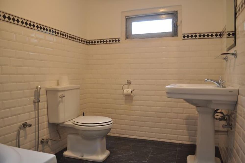 Фото Hill Cottage