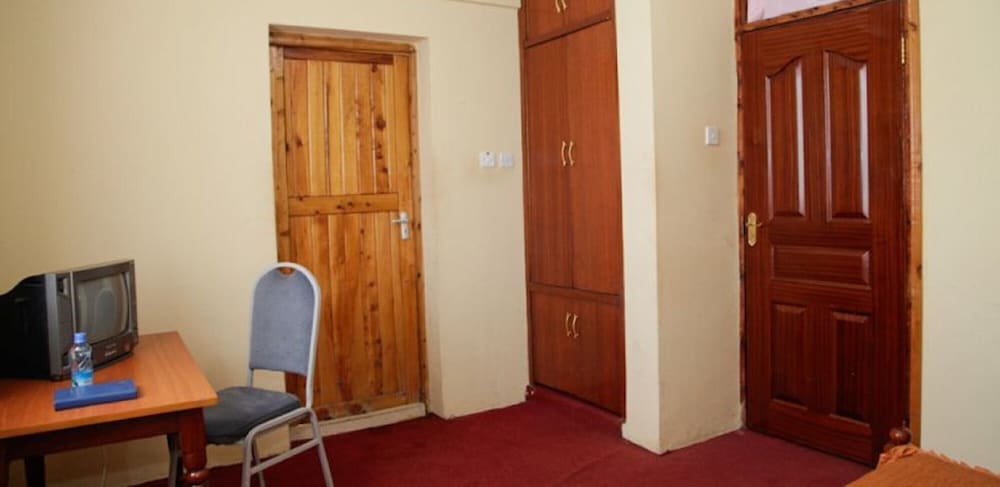 Фото Cool Rivers Hotel