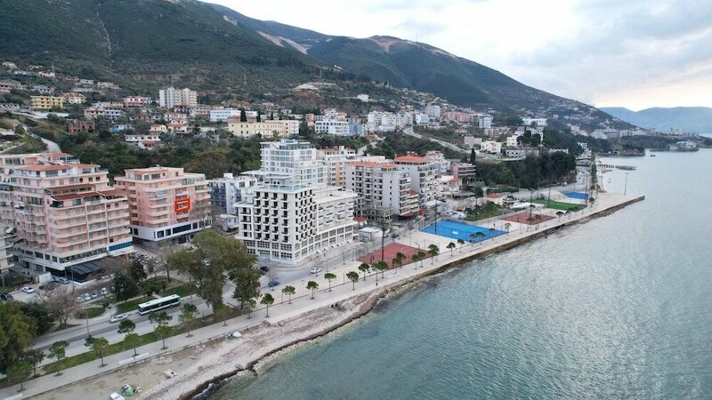 Гостиница Tourists Residence во Влёре