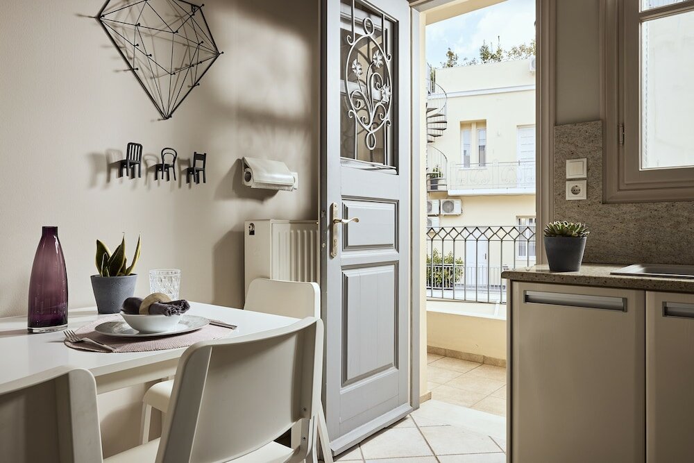 Фото Plaka's Villa with Breathtaking Acropolis View