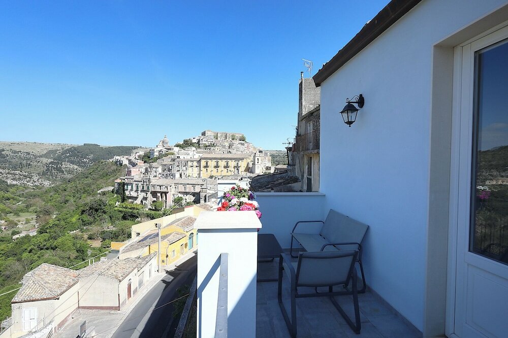 Фото Ibla Barocca Bnb
