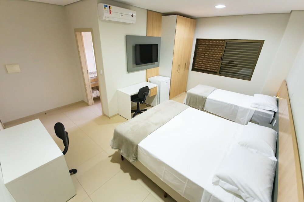 Фото Hotel Plaza Garden