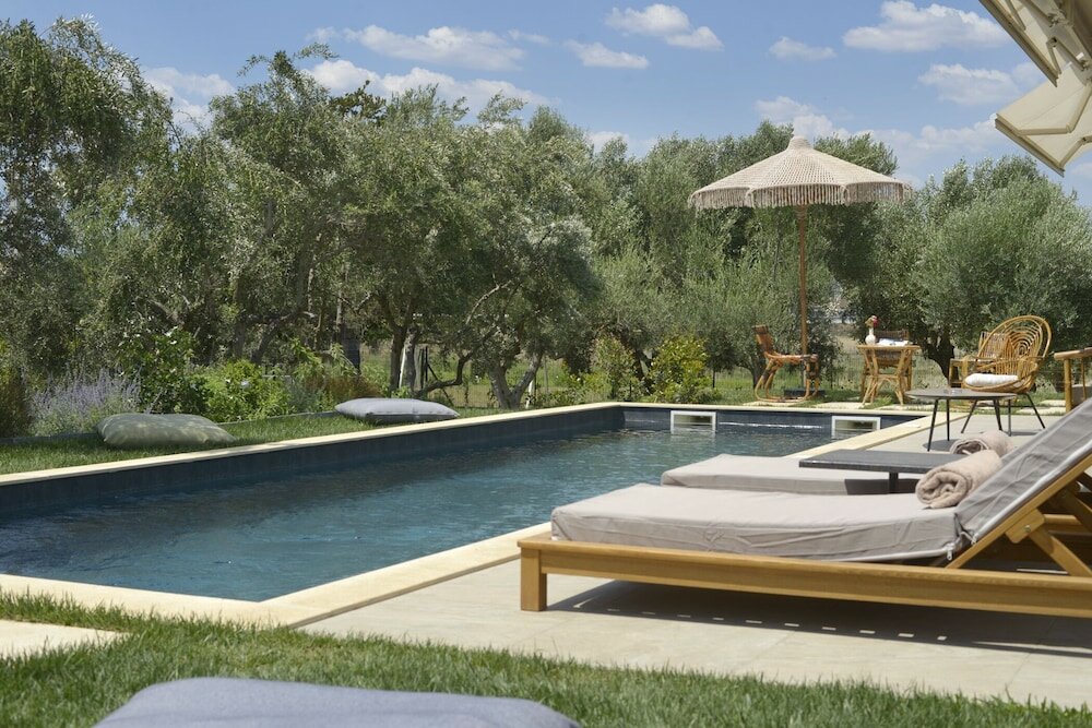 Фото Elaia Grove