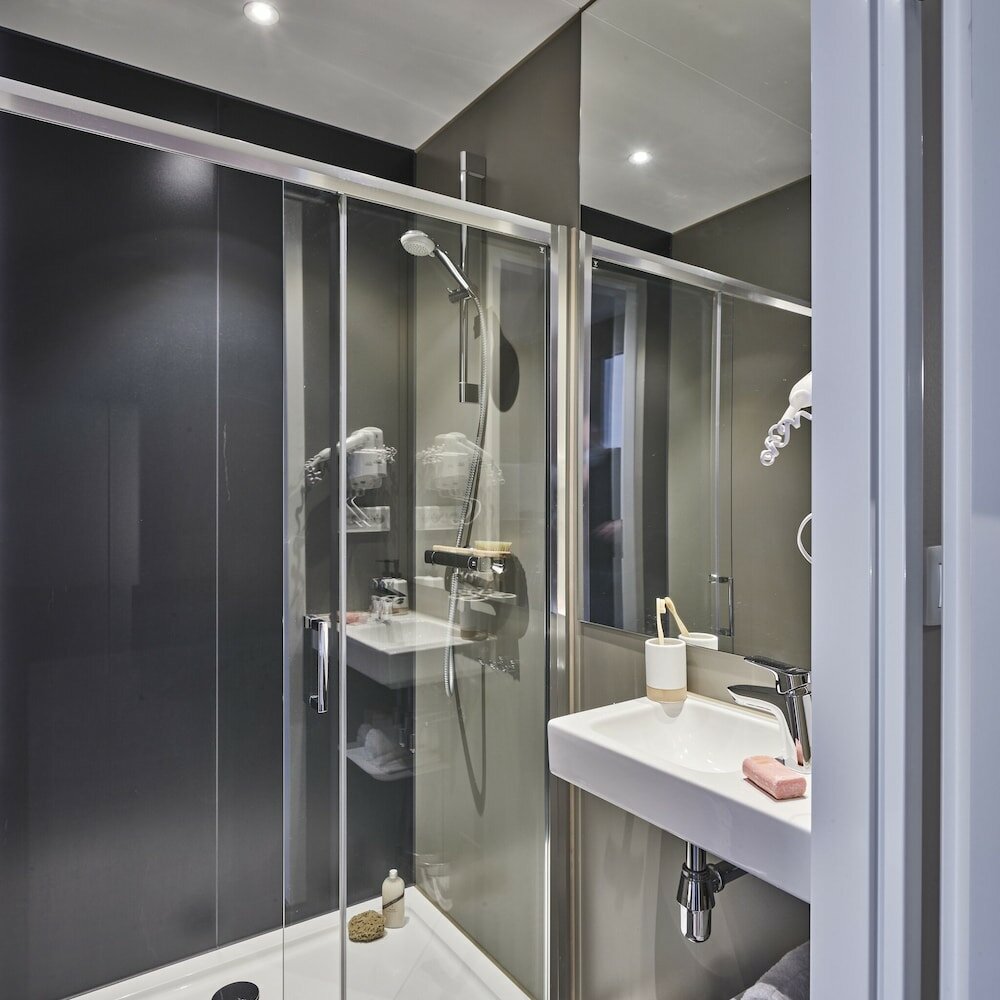 Фото Holiday Suites Limburg