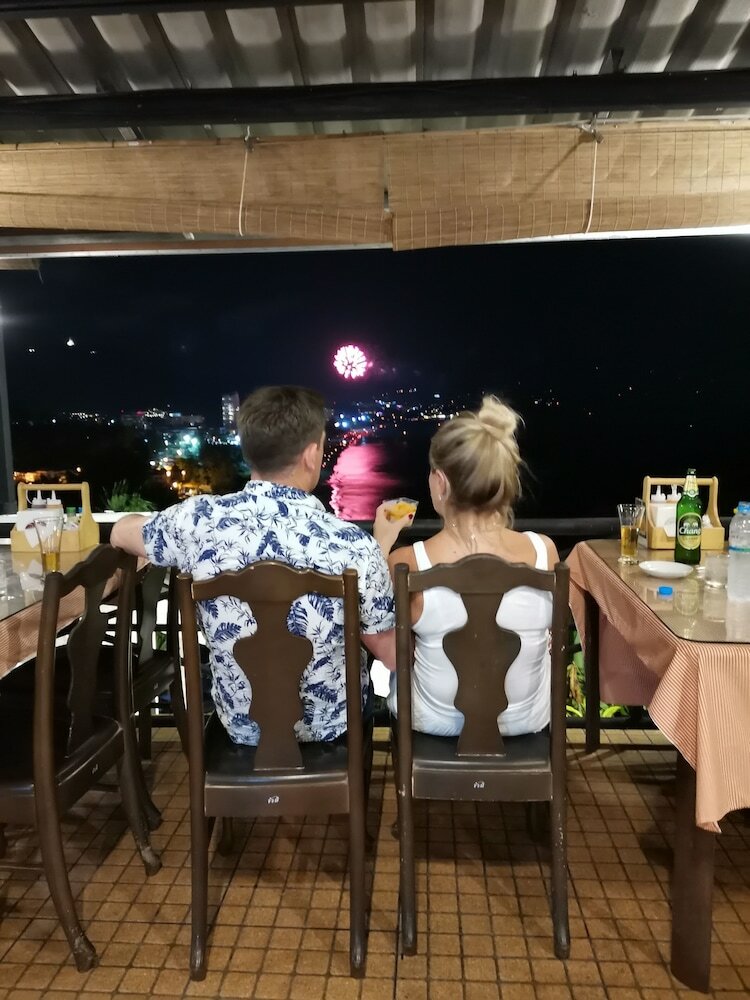 Фото On The Hill Karon Resort