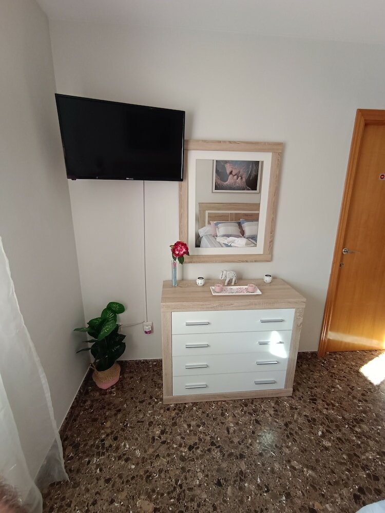 Фото Acogedora y familiar casa EN L'Olleria