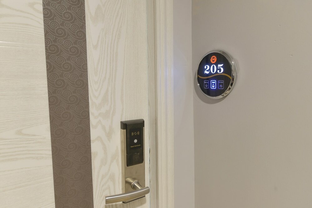 Фото Livit70's hotel & hostel