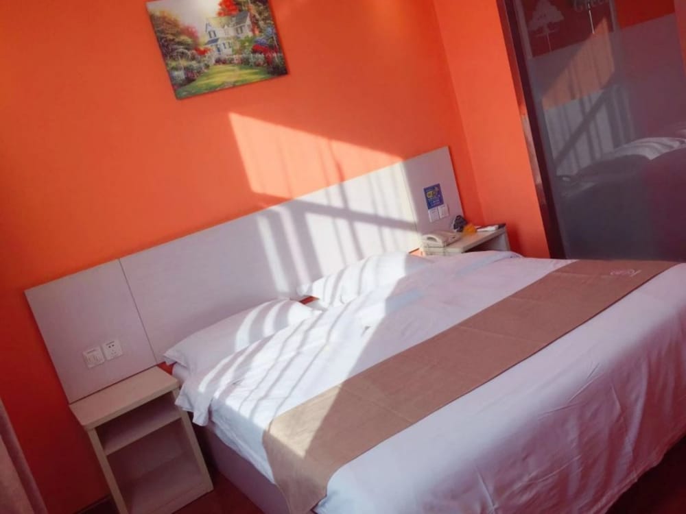 Фото GreenTree Inn Shanghai Songjiang District Sijing Town Sijing Metro Station Express Hotel