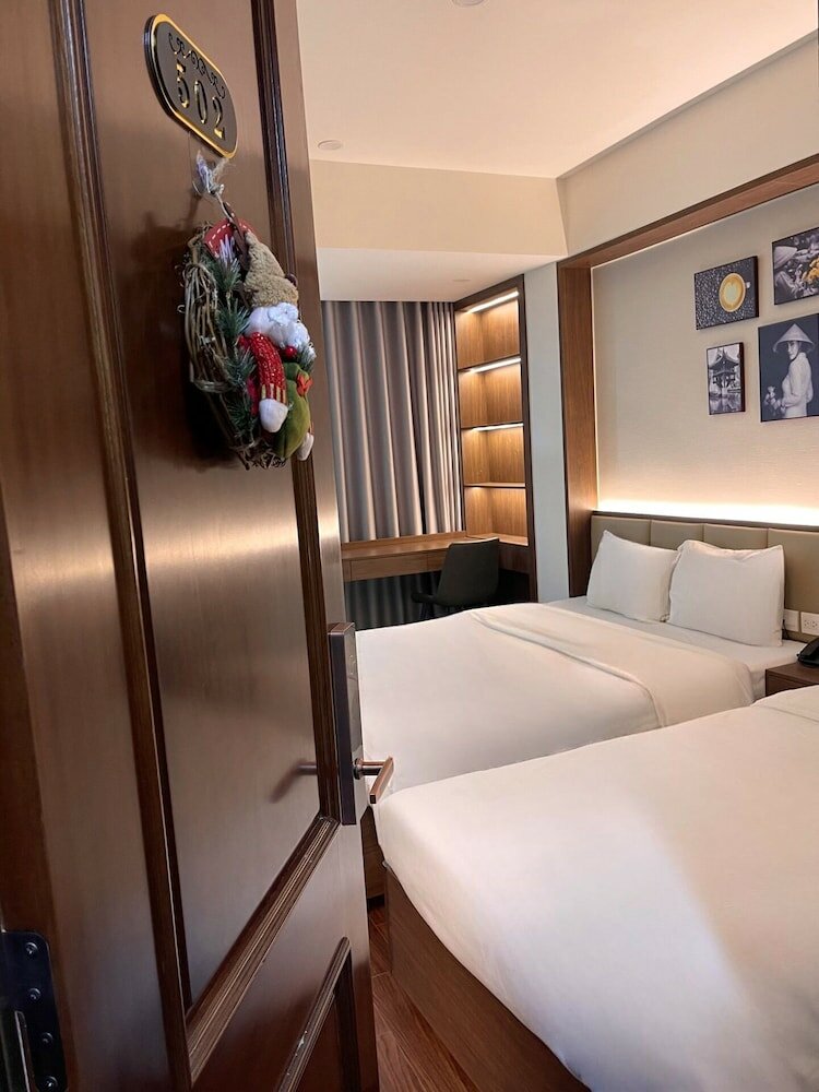 Фото отеля 2