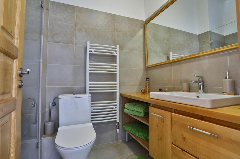 Фото Luxurious Chalet near Pirin Golf Resort