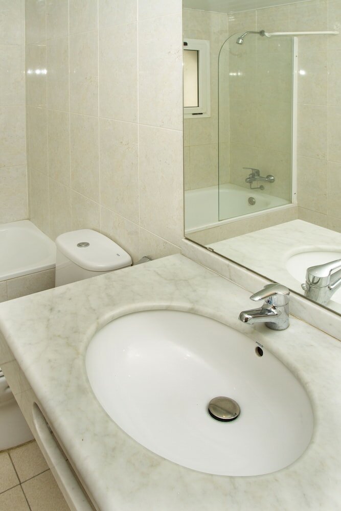 Фото Apartamentos Goya-68