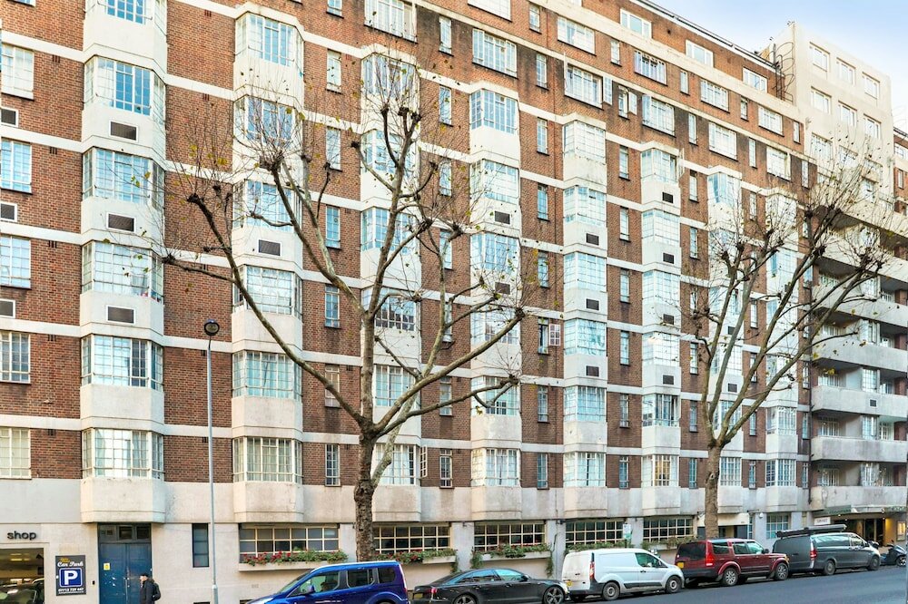 Фото Chelsea Cloisters by Capital