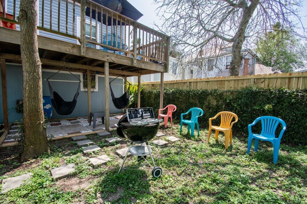 Фото A Bended Oak Bungalow