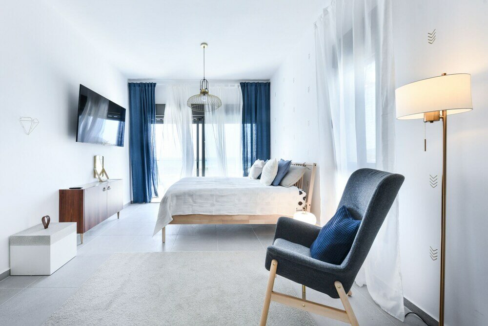 Фото High Class 6br Achziv apartment