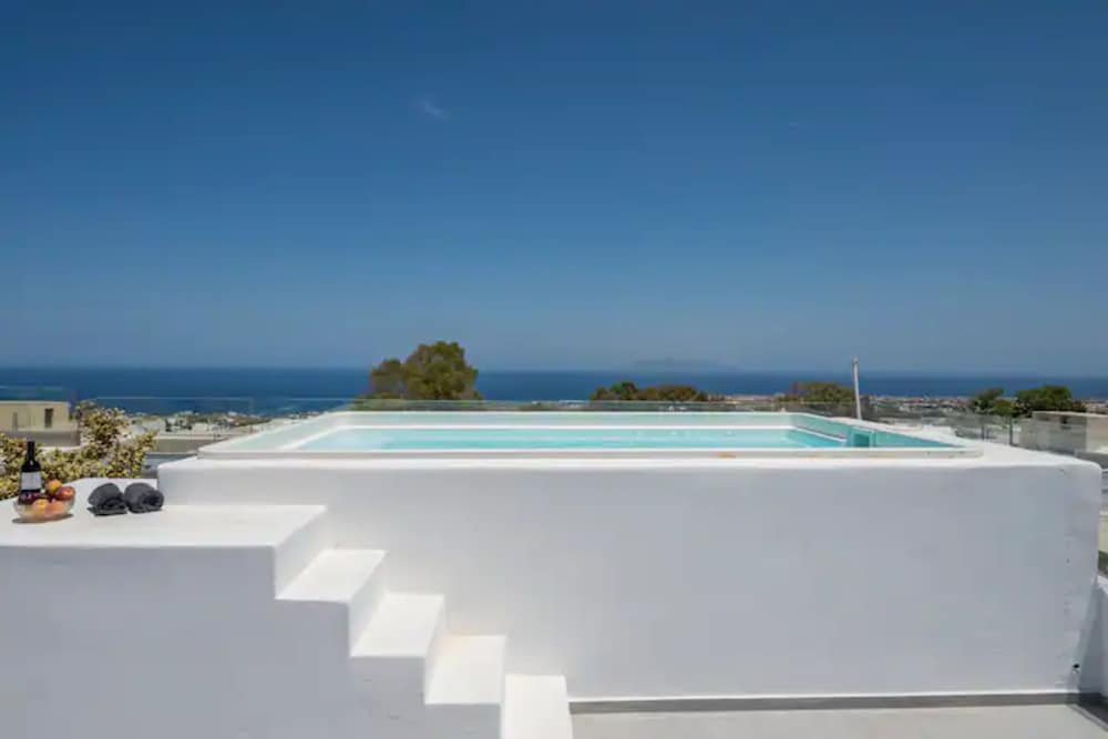 Фото Nostos Apartments Fira