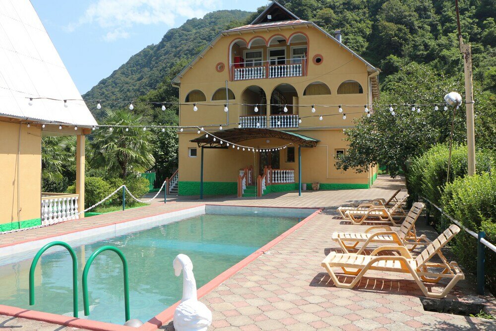 Фото отеля 1